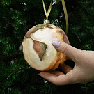 Vipservice family decorate Christmas tree 